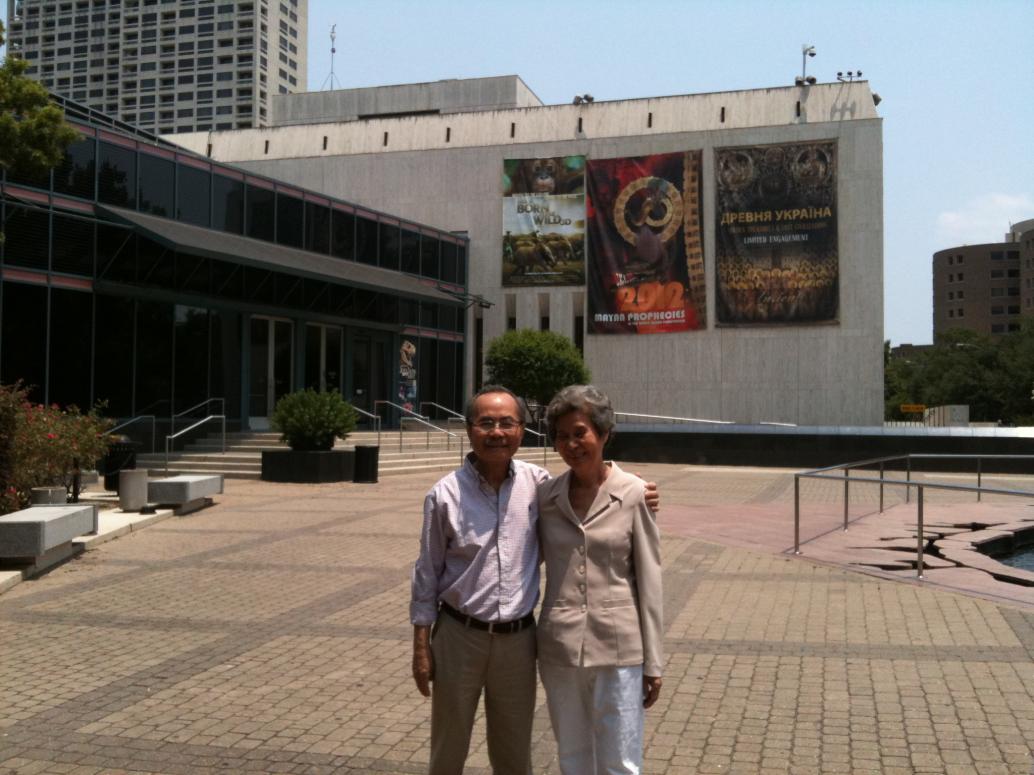 Bảo tàng chứa đựng hơn 65,000 tác phẩm nghệ thuật từ khắp mọi nơi trên thế giới, từ cổ xưa tới đương đại,