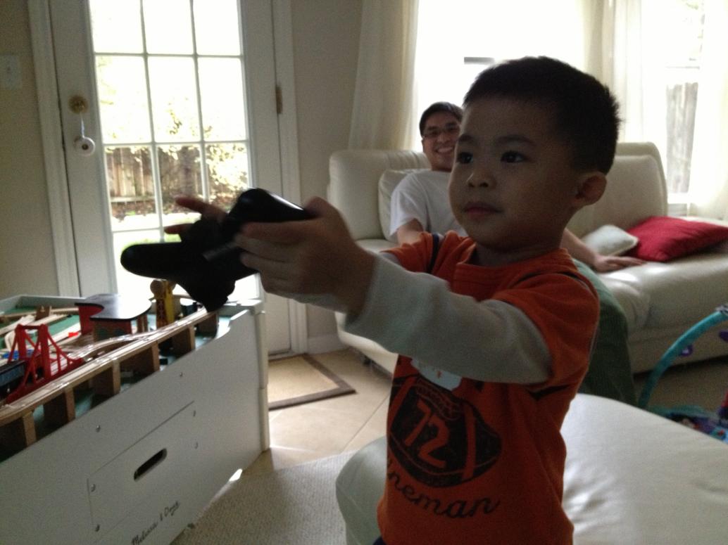 Không biết gì mà giống nhu rành lắm.