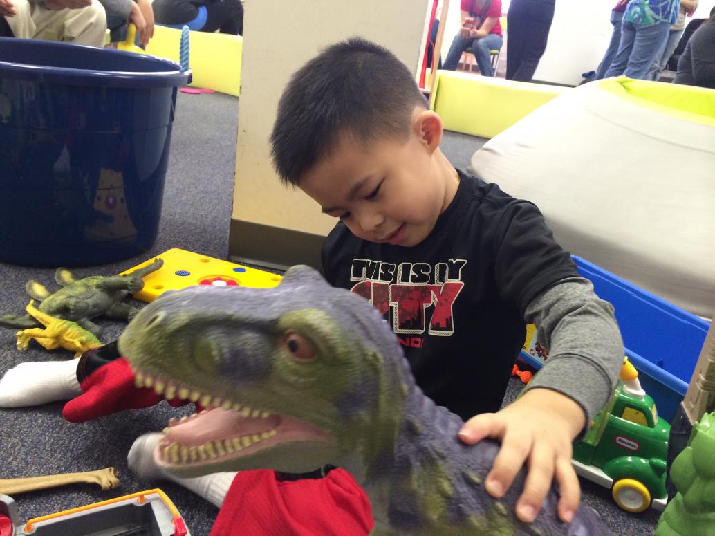 Sáng 1/20/2014 Cúc Cu tròn 5 tuổi.  Cả nhà đi Wonderwild chơi.