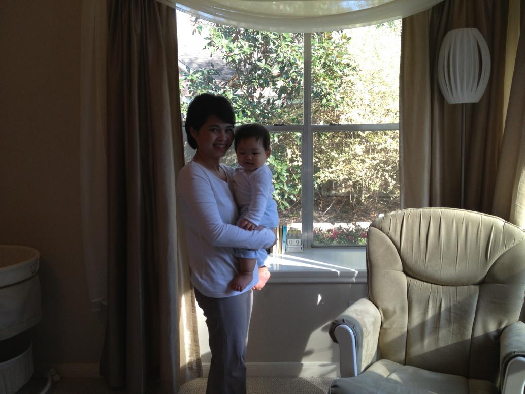 Chụp hình kỷ niệm 8 tháng tuổi.