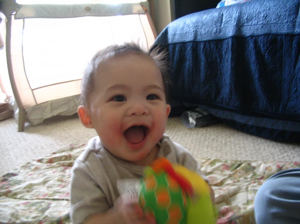 Nội cho ba đứa ở phòng bự nhất trong nhà