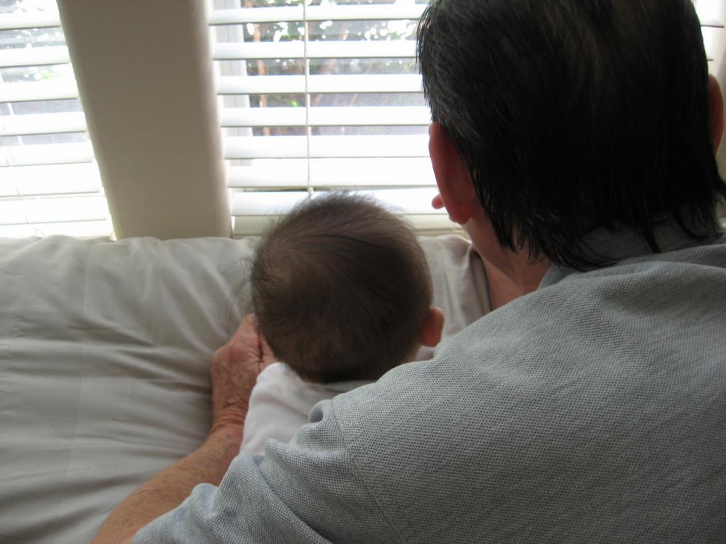 Coi xe ngoài đường với Ông Nội...