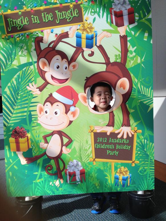 Ngày 12/8/2012 nhà mình đi tiệc Giáng Sinh dành cho con nít ở công ty Ba Mẹ làm.