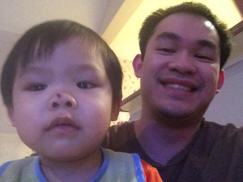 Chụp hình để lên facebook ha.