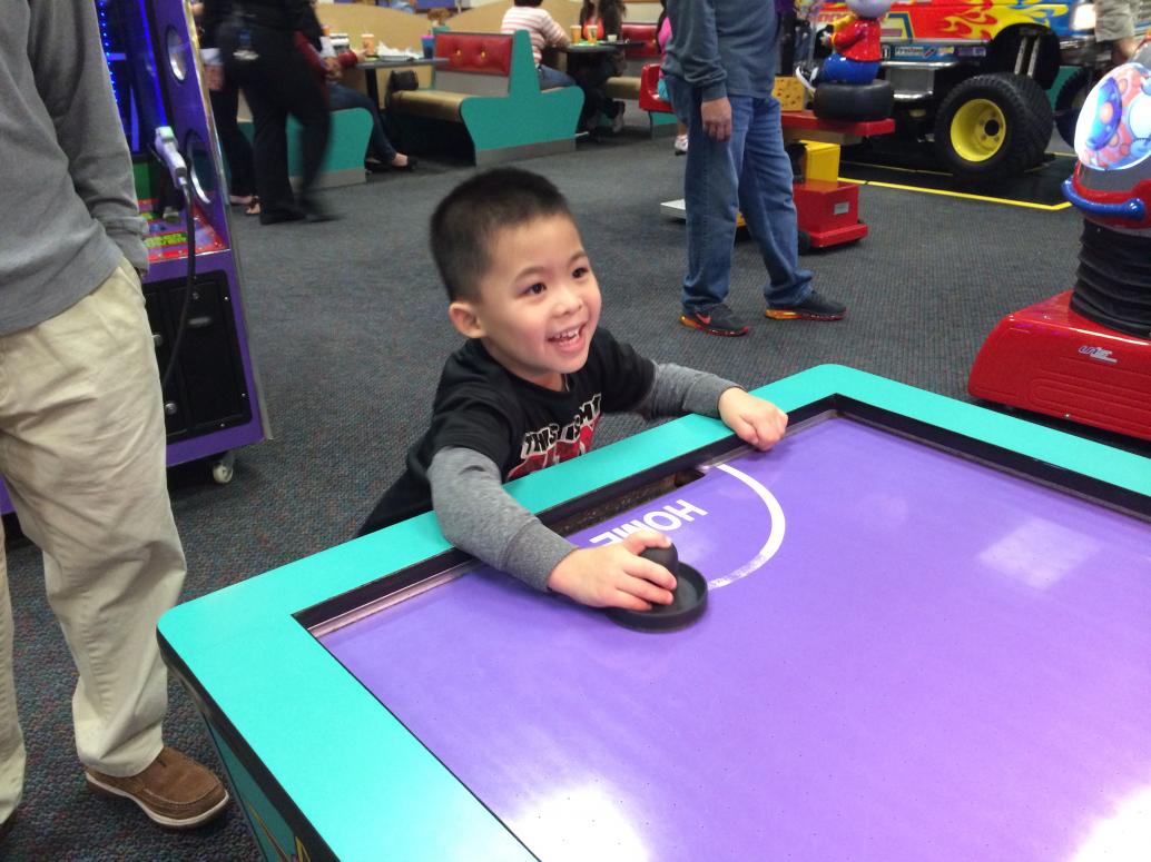 ..tới đánh 'bóng bàn'...