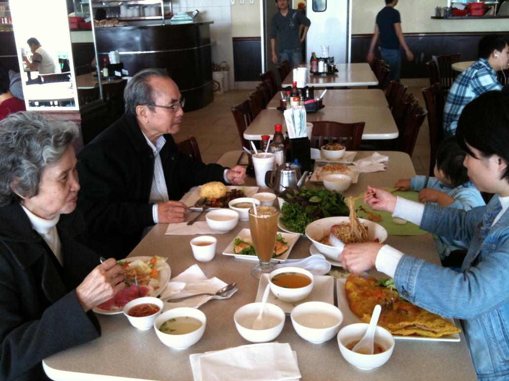 ...tiệm ăn VN ở Mỹ dở tới cỡ nào...