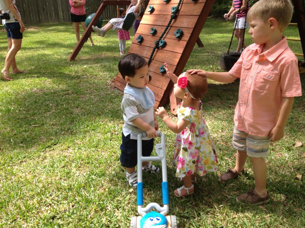 Vậy hả?  Chơi đi nè! (hihi Mẹ dịch như thiệt á).