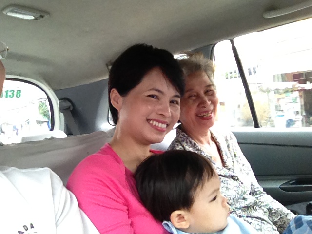 Cúc Ky thì thỉnh thoảng ra đường.