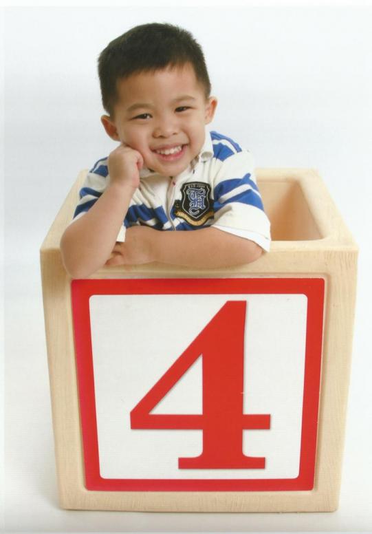 Ngày 1/11/2013 nhà mình đi chụp hình kỷ niệm con 4 tuổi.