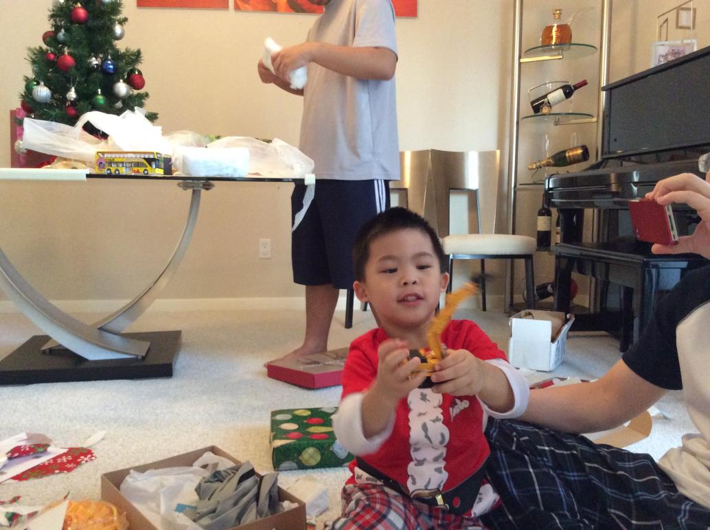 Cúc Cu có nhiều xe Má Tư gởi cho