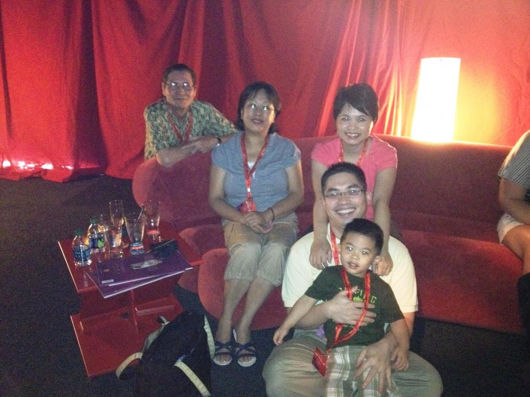 Ngày 7/28/2012 nhà mình đi coi xiếc Cirque du Soleil.