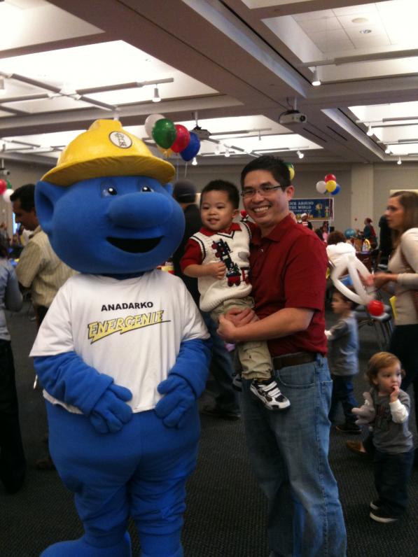 Energenie cũng vui nhưng sư tử là vui nhất.