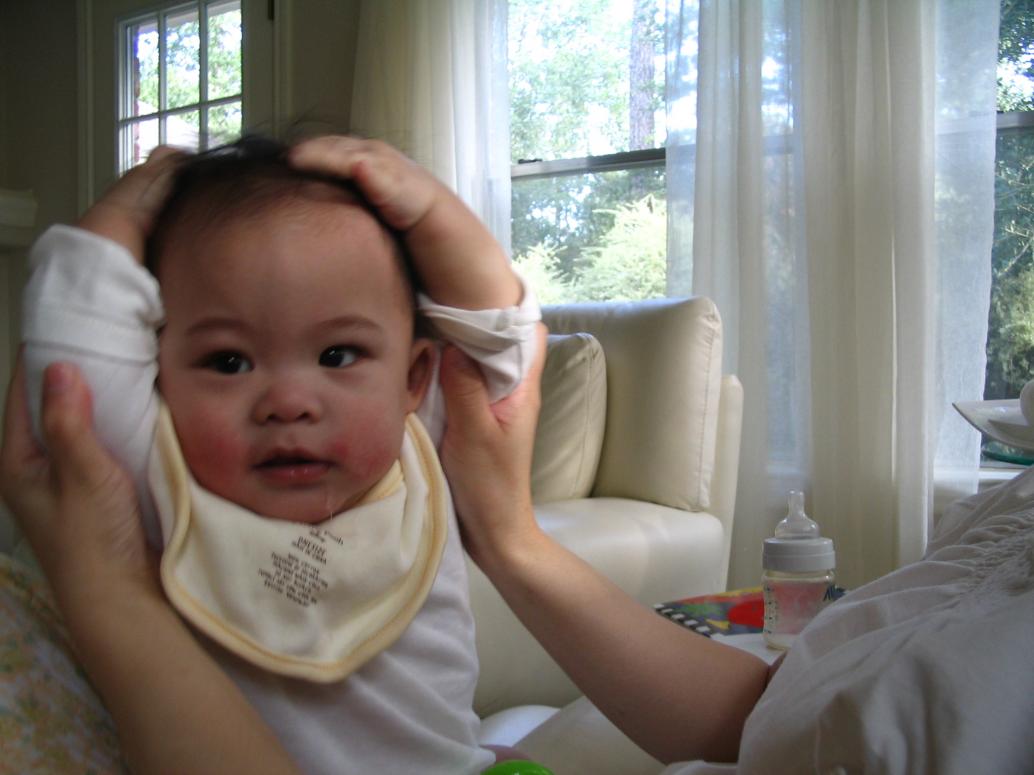 Coi cái tay con dài không nè?