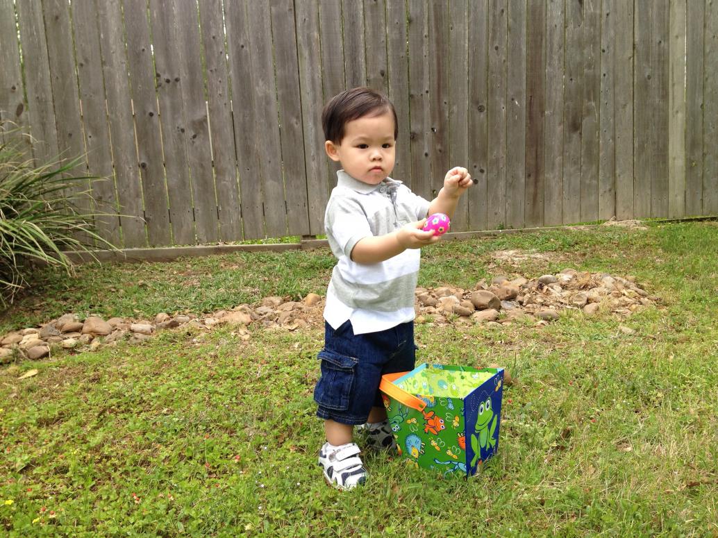 Mấy em nhỏ được lượm trước.