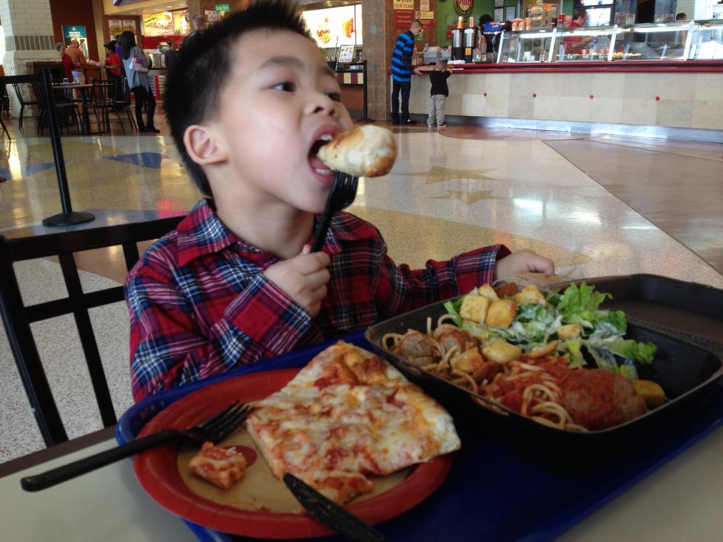 ...và ăn nhậu.