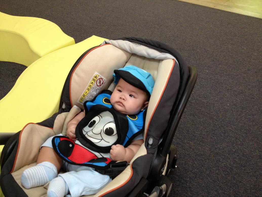 Em cũng làm Thomas the train.