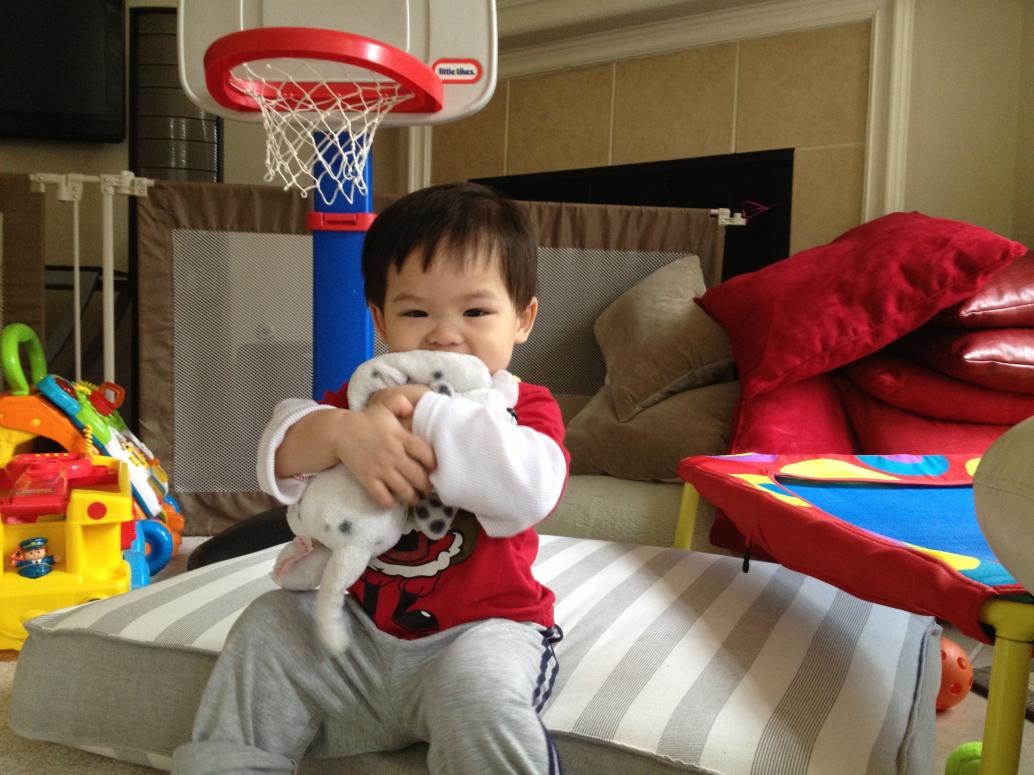 Em 21 tháng rồi, biết nói nhiều hơn.