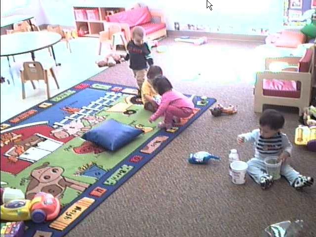 ...chơi đợi Ba Mẹ đón...không biết chừng nào mới tới 5:50 đây...