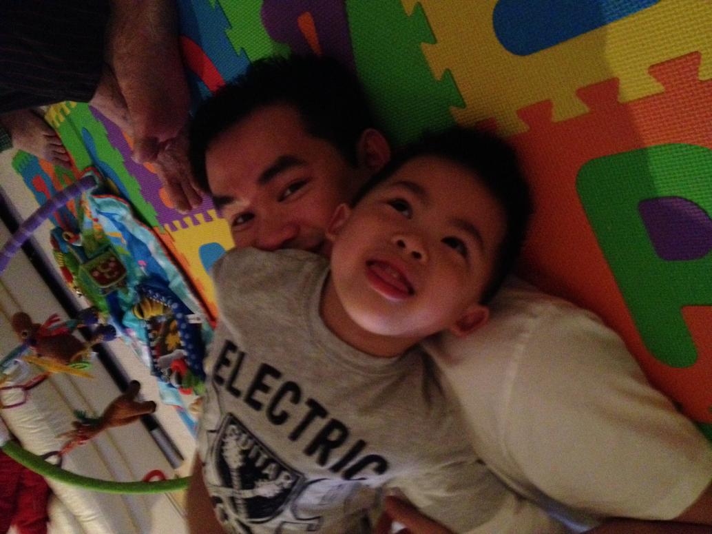 Cúc Cu thì lần nào gặp lại Chú Lâm cũng thấy vui quá chừng.