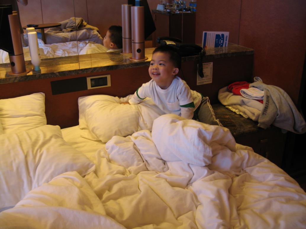 Giường lớn cũng êm lắm.