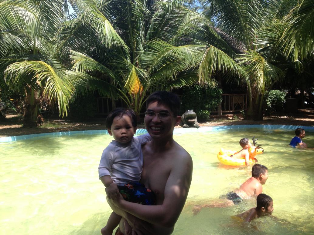 Tắm biển xong lại lên tắm hồ