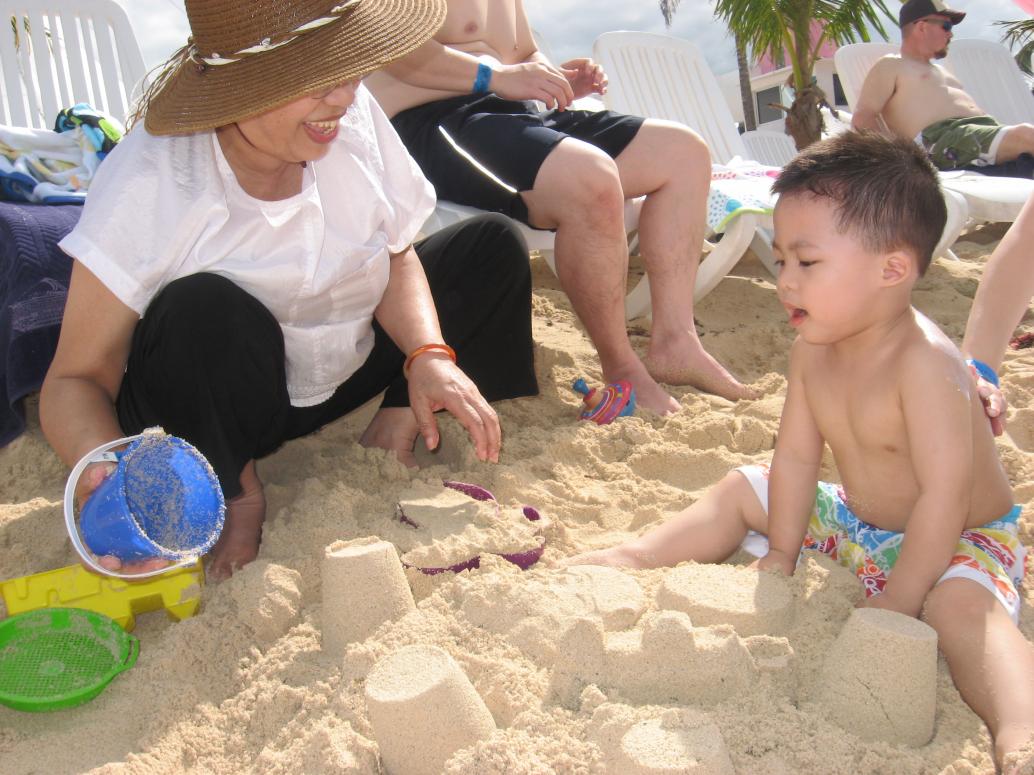 ...hihi, làm nữa đi Nội...