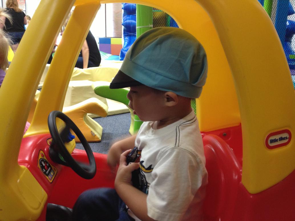 ..sau đó là tới xe hơi...