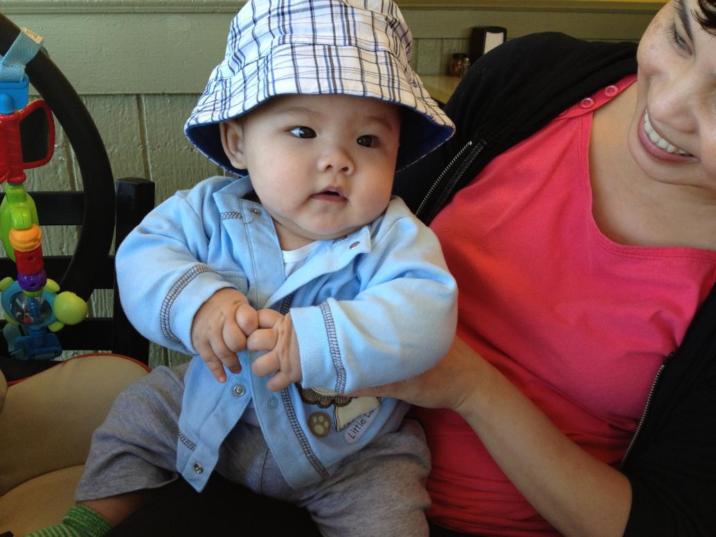 Ai gặp em cũng khen dễ thương quá.