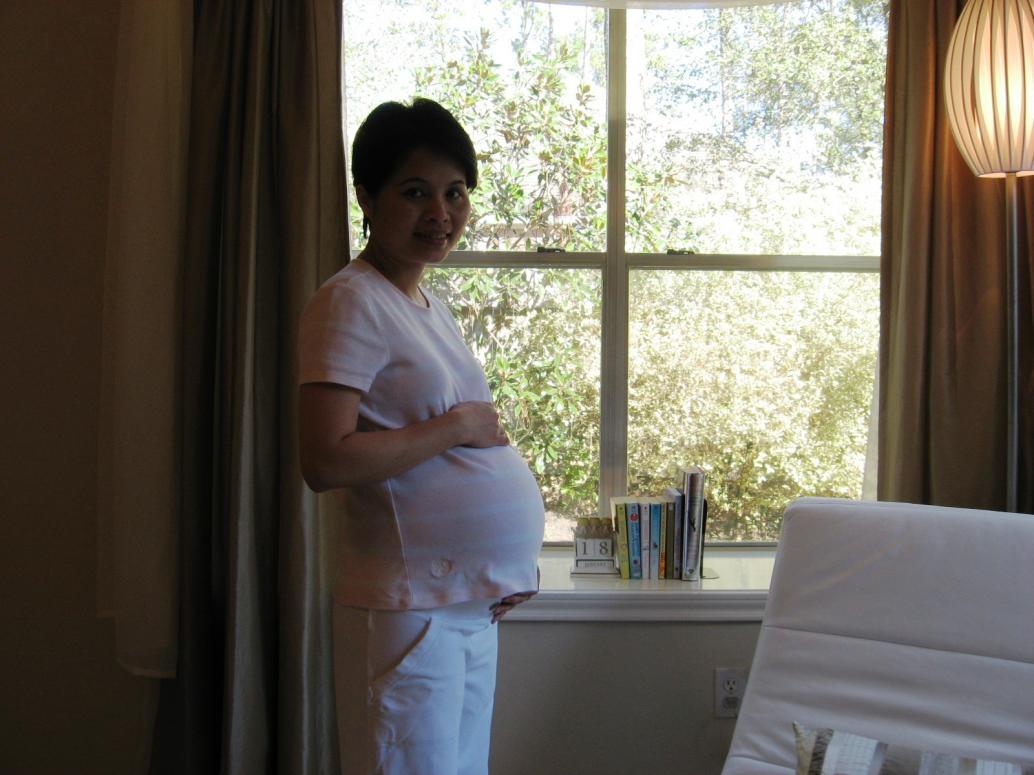 ..39 tuần, con nặng quá rồi nhưng Mẹ vẫn muốn con ở trong đó thêm chút nữa cho lớn lớn...