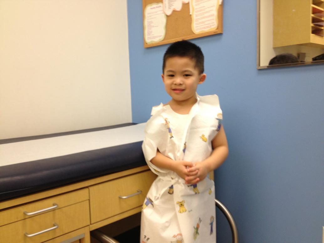 Con nặng 44.1lbs (20kg), cao 3'6" (1.06m)