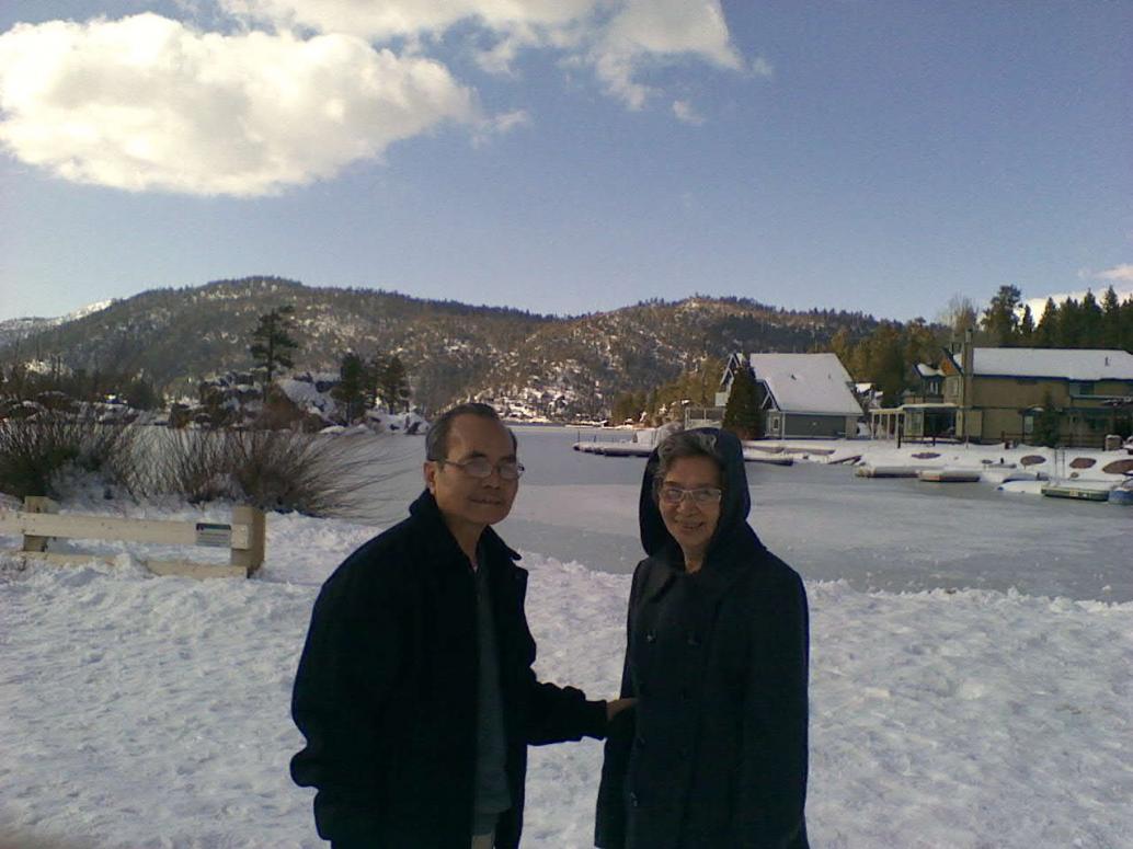 Ngày 2/21/2011 Ngoại tới Mỹ lần đầu tiên, thành phố Westminster, bang California.