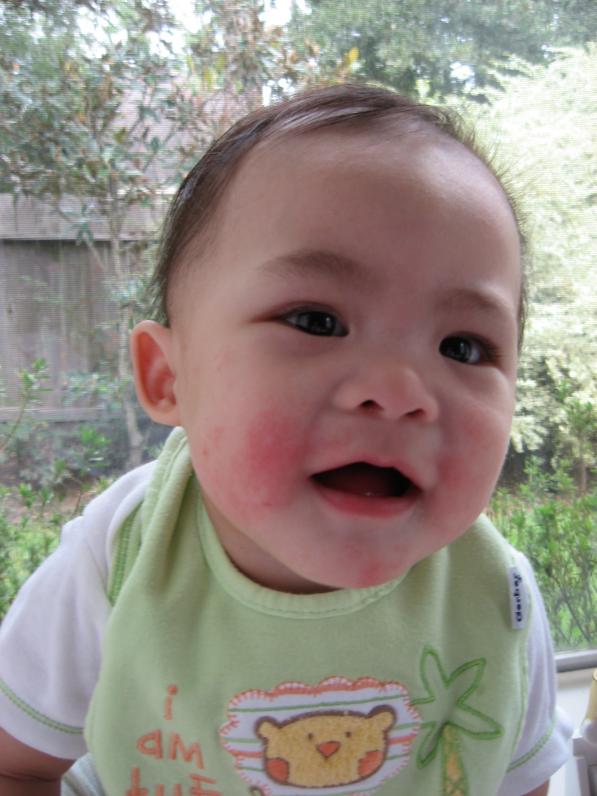 ...chút xíu thôi, sau đó thì cười tiếp...