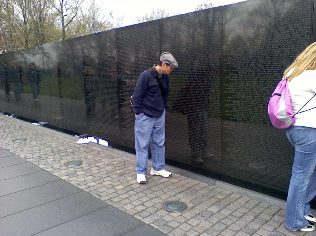 Bức tường ghi danh chiến sĩ liệt vong ở VN