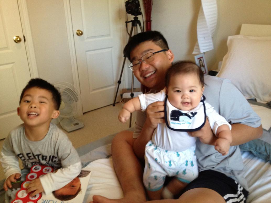 Mấy dịp lễ năm nay nhà mình có thêm anh Đăng và em Cúc Cu nên có nhiều cái mới và vui.