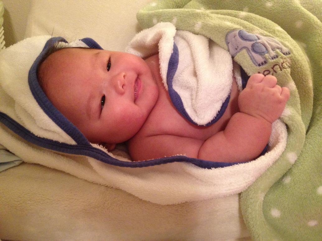 Cúc Ky lớn ngoan giỏi đi chơi với anh Cúc Cu và anh Đăng hén.