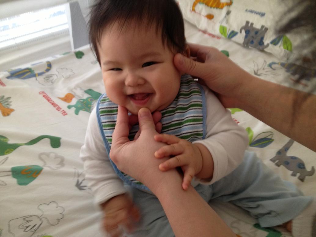 ...hóa ra là con có 2 cái răng rồi!!