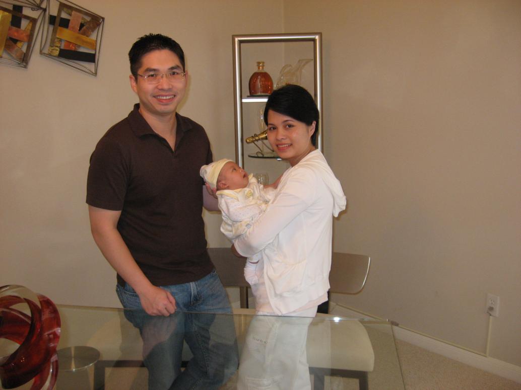 Hồi đó Ba Mẹ còn chưa biết có con vui tới cỡ nào...