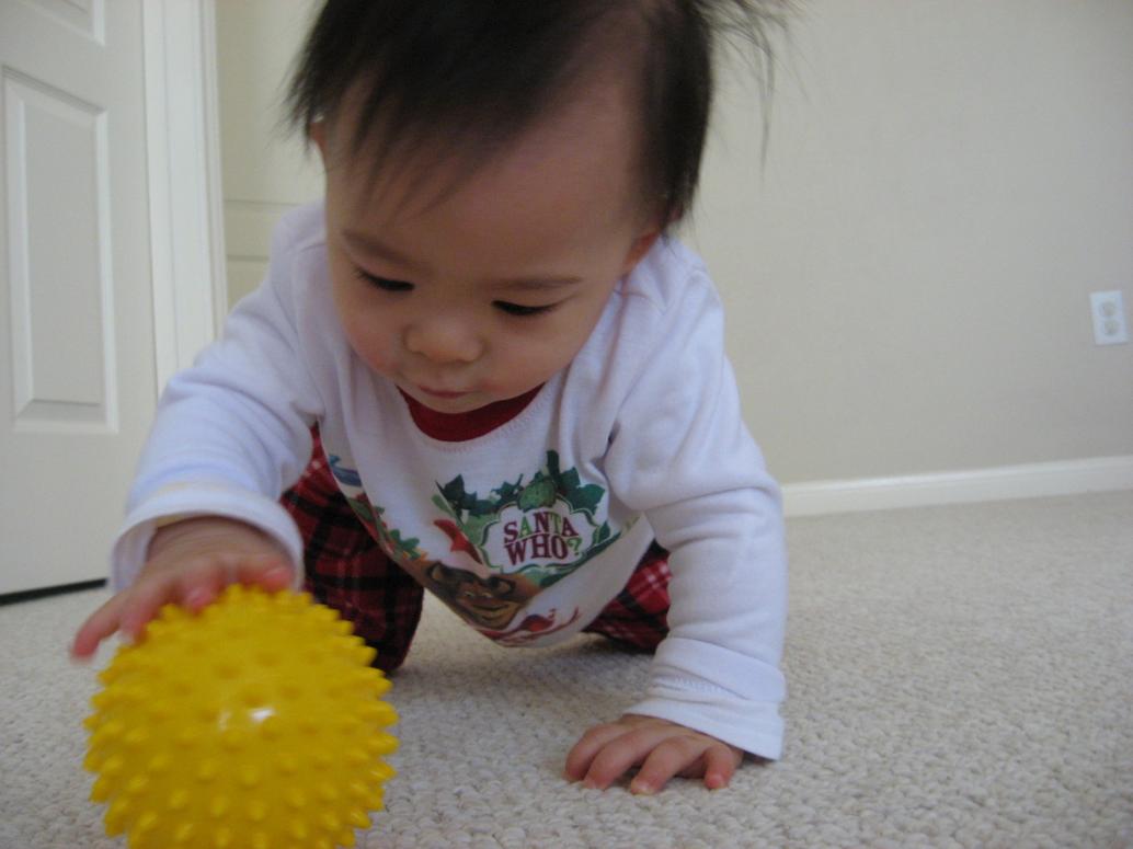 Aaaa, trái banh, con thích nhất là banh