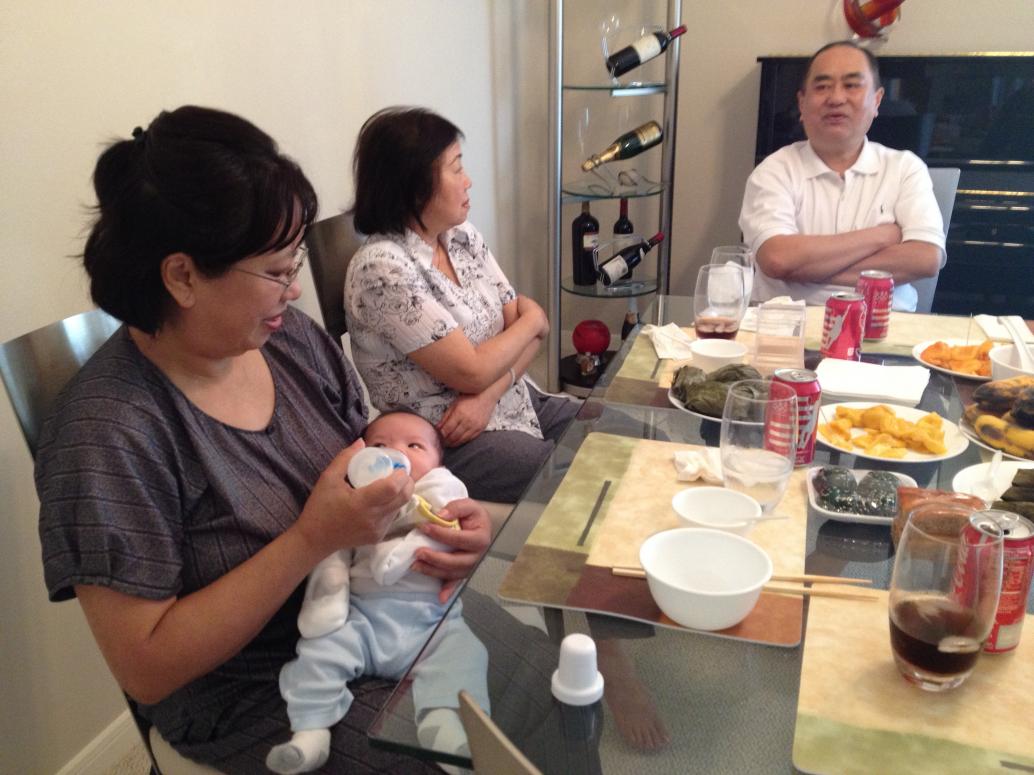 Ngày 7/21 Ông Bà Tư tới thăm Nội và em.