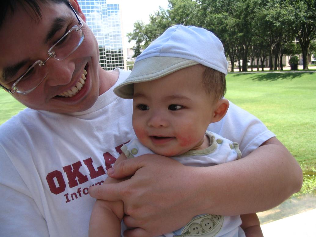 Trưa hè nóng quá hả con?