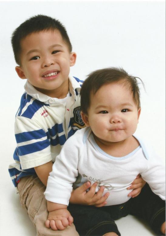 Con thương em lắm, nhường em hoài thôi.