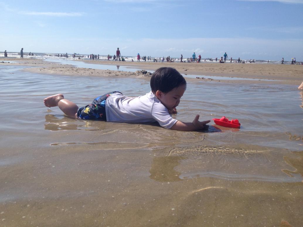 Ngày về còn ra tắm biển thêm một chặp nữa.